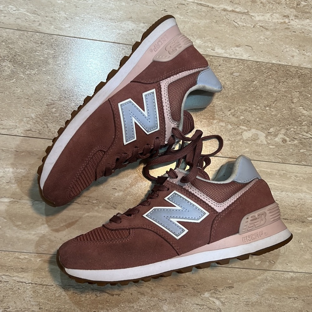 New Balance Classic 574 in Muave/Pink 6.5